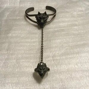 Vintage silver tone wolf slave bracelet with ring